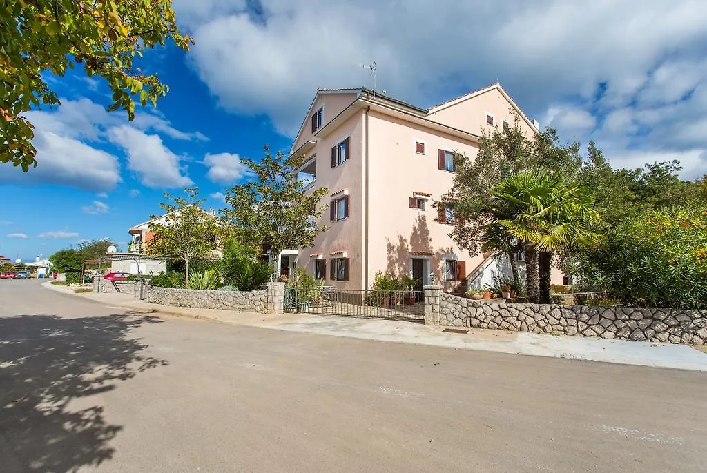 Apartments Lavanda 1 Njivice Croatia
